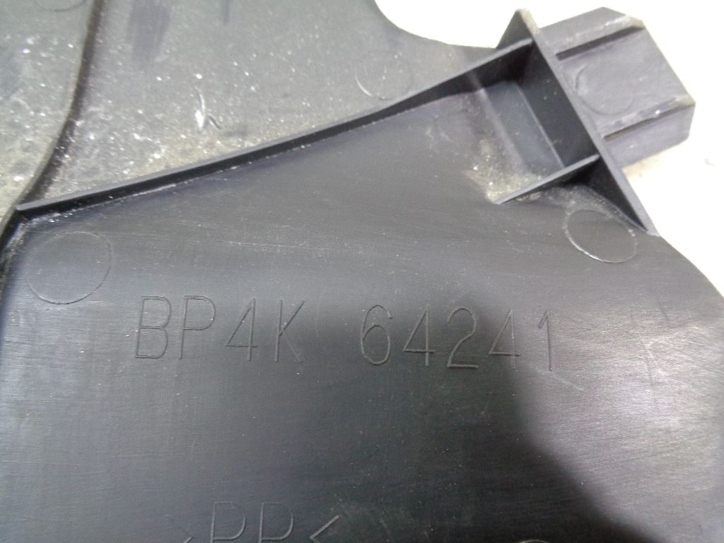 Накладка (кузов внутри) BP4K64241B73