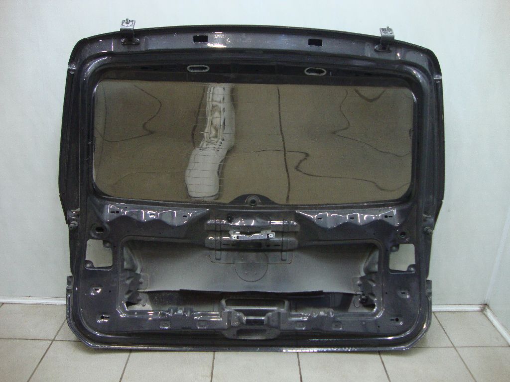 Дверь багажника со стеклом  фото 2